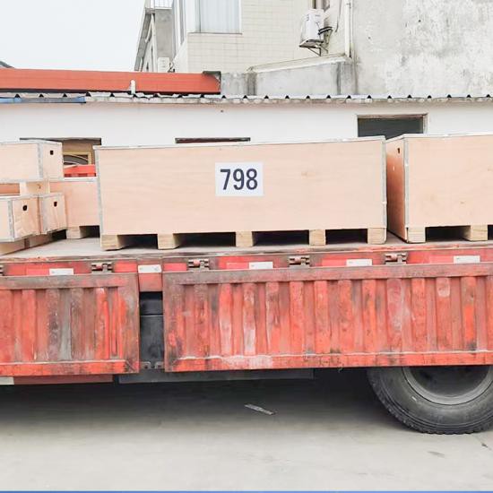 Grinder Screen wooden box packaging image.jpg Grinder Screen wooden box packaging image.jpg